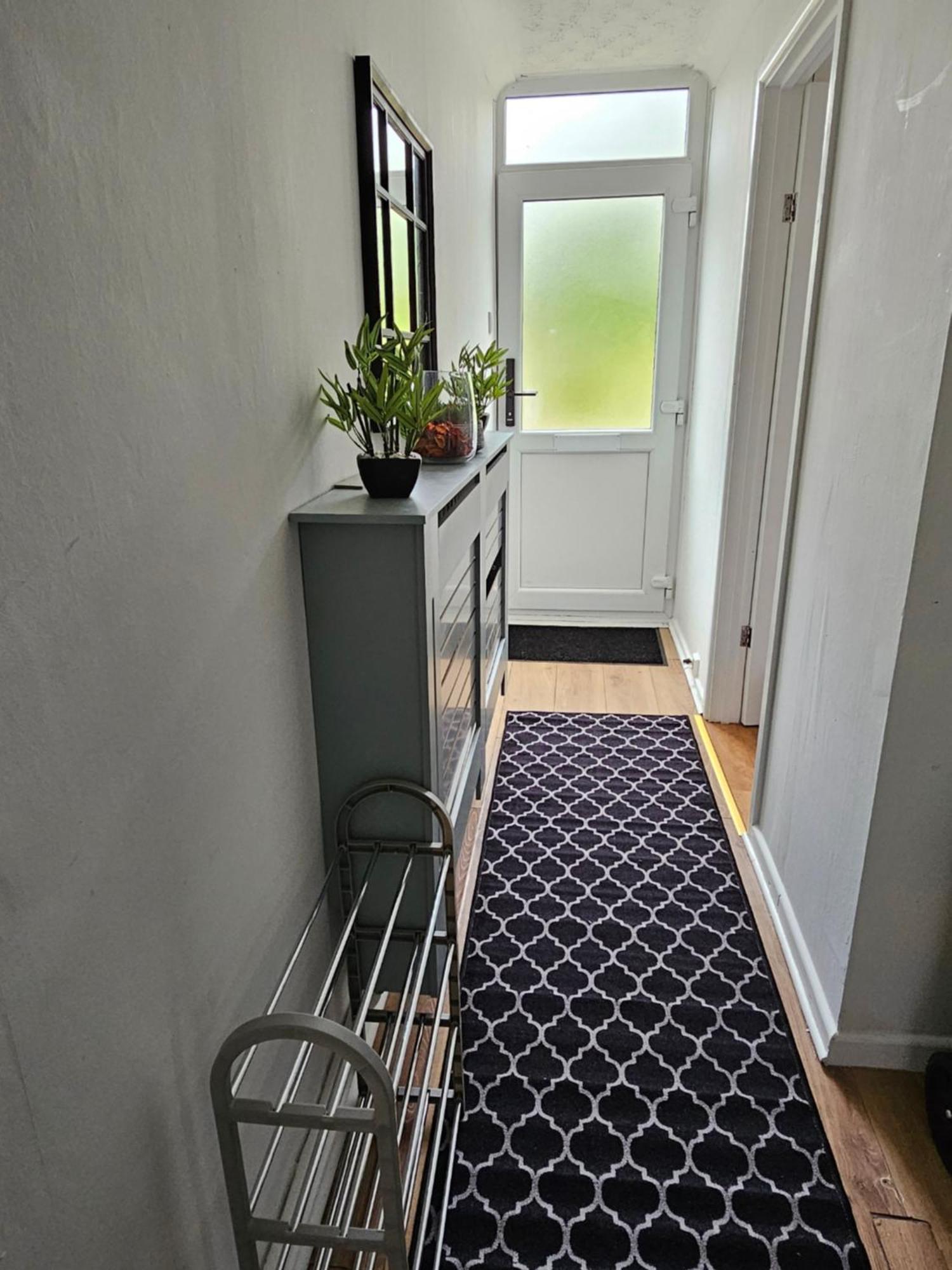 Lushstay Telford - Families, Contractors & Group Of Friends, Long Term Stay Exteriör bild